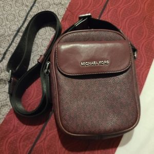 Michael kors small crossbody bag / shoulder bag